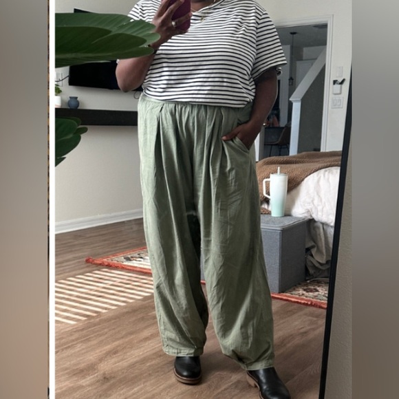 Free People Pants - Free People Balloon Fit Parachute Pant in Sage Green